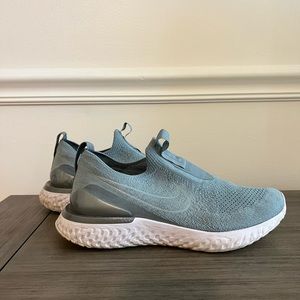 Nike Epic React Flyknit Slip-On